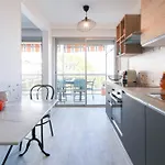Beautiful Flat With Sea View Terrace Pool Parking Portative Ac- Benakey Appartement Antibes