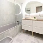 Beautiful Flat With Sea View Terrace Pool Parking Portative Ac- Benakey * Antibes