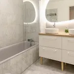Beautiful Flat With Sea View Terrace Pool Parking Portative Ac- Benakey Appartement Antibes