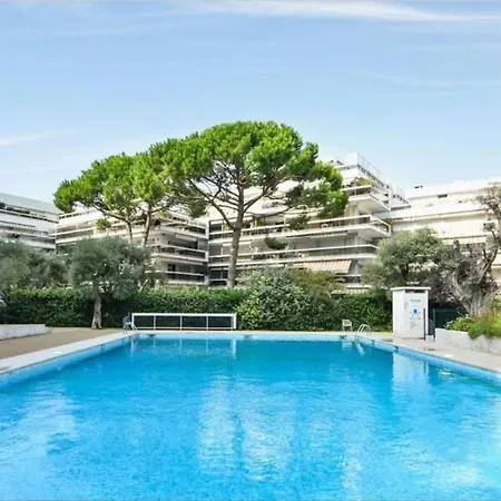 Beautiful Flat With Sea View Terrace Pool Parking Portative Ac- Benakey * Antibes
